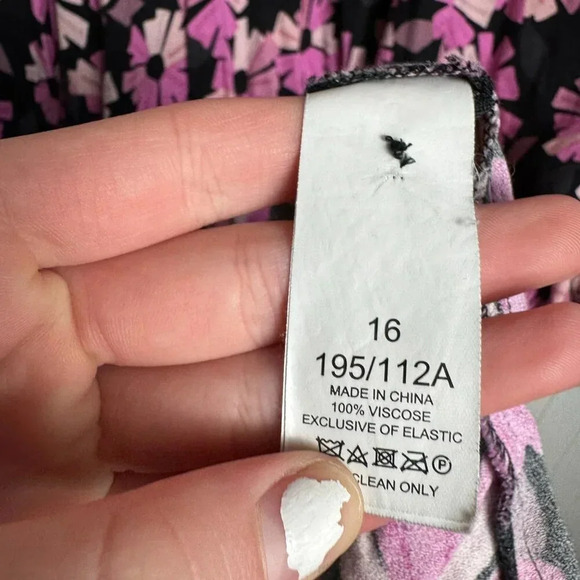 Kate Spade pink wallflower smocked long sleeve dress size 16 runs small - Picture 9 of 10